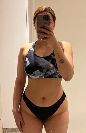 high profile escorts in Nehru Place