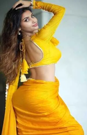 escort in Nehru Place