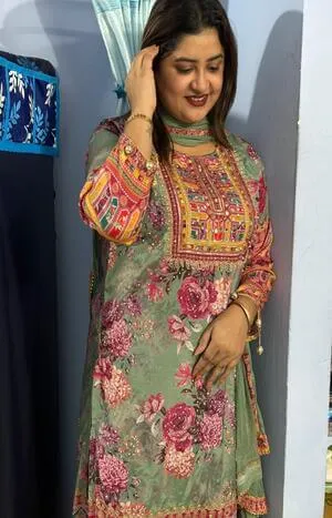 Independent Call Girls in Nehru Place